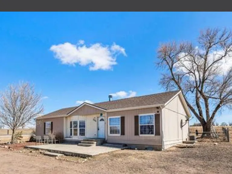 8525 Squirrel Creek Rd — Photo 1