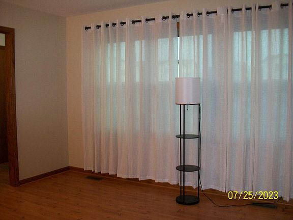4th image of 752 Brockwood Rd