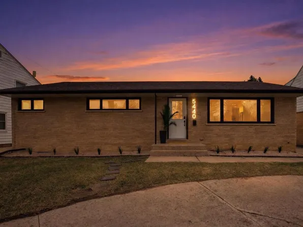 5440 North Navajo AVENUE, Milwaukee, WI 53217