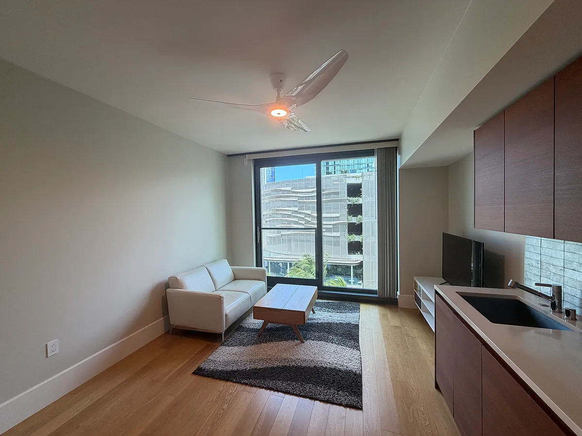 Building Photo - 1108 Auahi St #511