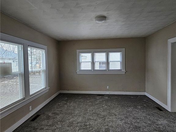 5th image of 1128 Wilson Dr