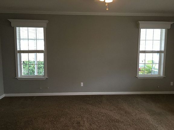 3rd image of 147 Camellia Dr