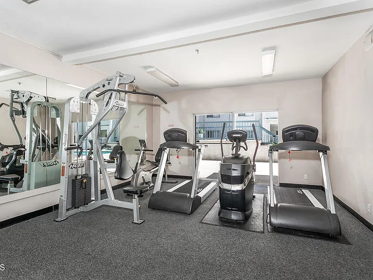 300 N El Molino Ave #210 — Photo 11