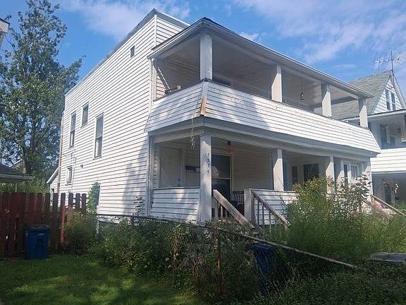 3rd image of 9534 Laird Ave