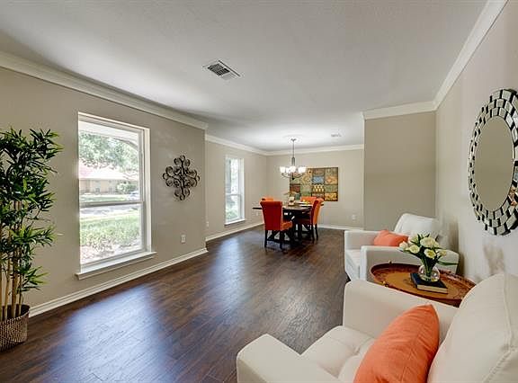 3rd image of 2201 Heather Hill Ln