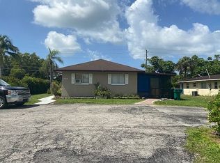 4410 Gulfstream Dr, Naples, FL 34112