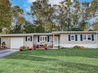 7225 Edgemont Ave, Greendale, WI 53129