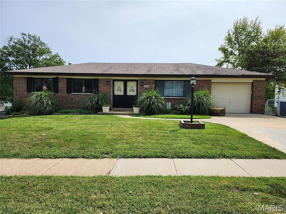 1st image of 5224 Camelot Estates Dr