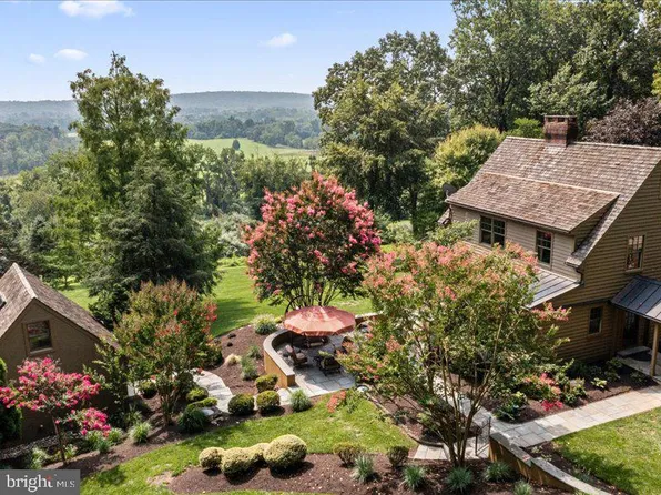 2879 Ash Mill Rd, Doylestown, PA 18902