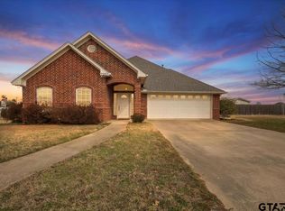 7277 Rockpoint Cir, Tyler, TX 75703