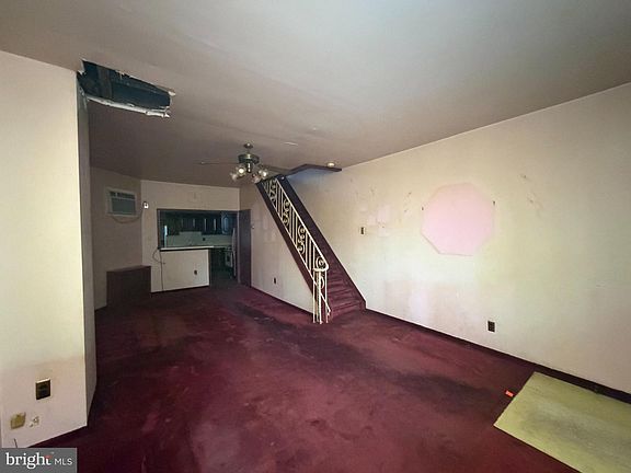3rd image of 2310 Margaret St