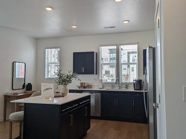 Park Valley Townhomes — Photo 22