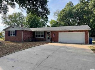 3909 Pine Tree Rd, Quincy, IL 62305