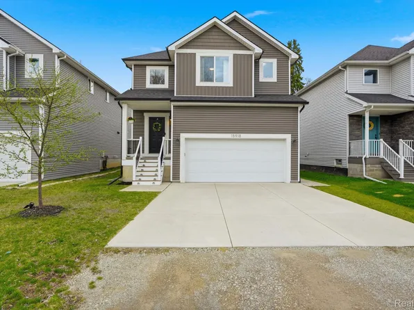 15918 Camperdown Ave, Clinton Township, MI 48035