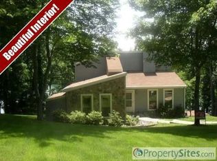 323 Indian Run Trl, Hardy, VA 24101