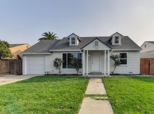 622 E North St, Manteca, CA