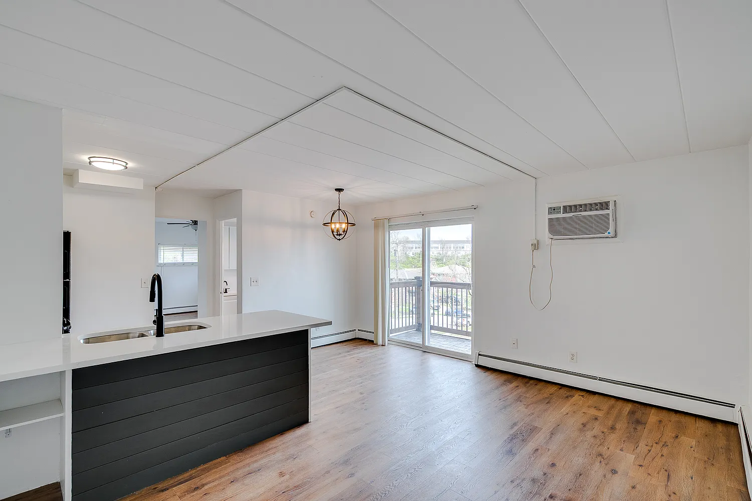4000 Ledgewood Dr — Photo 4