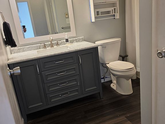 3rd image of 4367 Stuart Dr