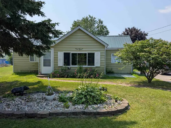 114 E State St, Whittemore, MI 48770