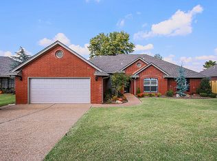 1401 Lamplighter Ln, Edmond, OK 73034