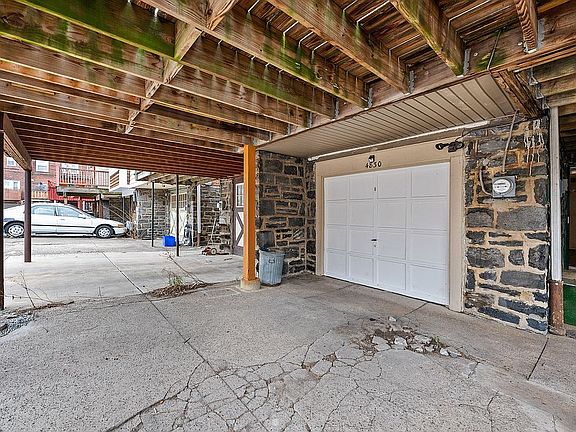 5th image of 4830 Osage Ave