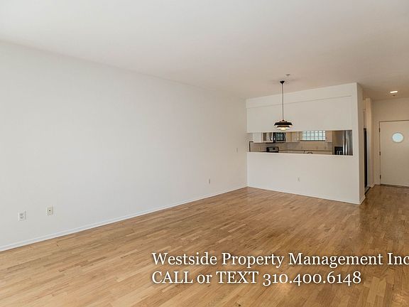 4th image of 133 S Flores St APT 2E