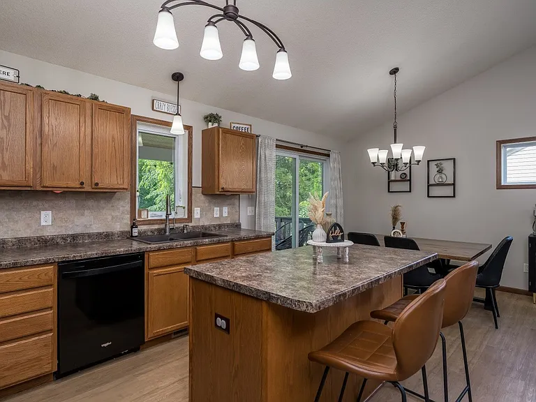 305 Tanager Rd — Photo 11
