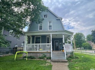 1128 Pershing Blvd, Clinton, IA 52732