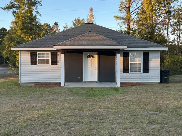 221 Corinth Church Rd, Petal, MS 39465