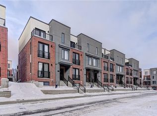 99 Roger St #35, Waterloo, ON N2J0G1