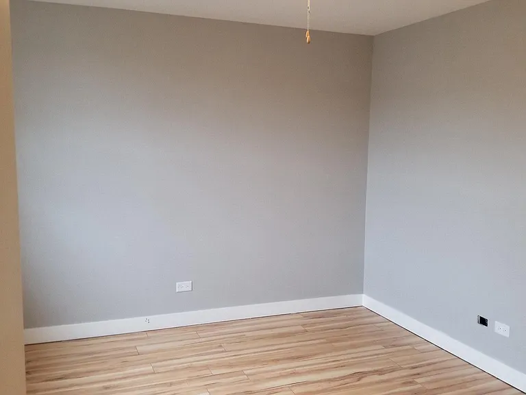 5733 W Grover St #1F — Photo 9