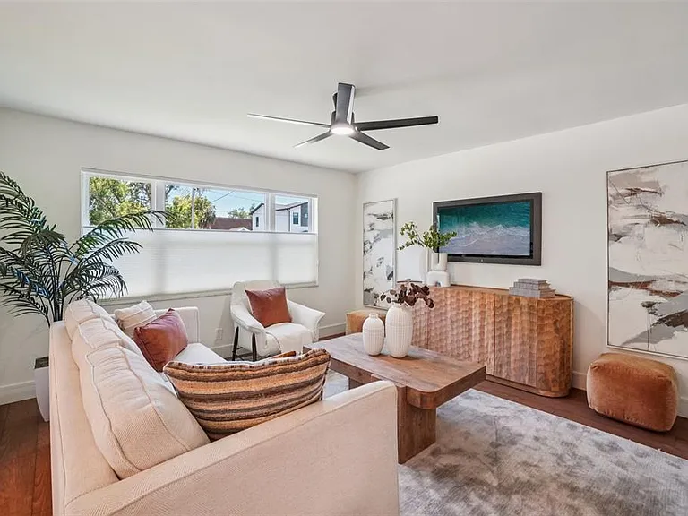 3123 W La Salle St — Photo 13