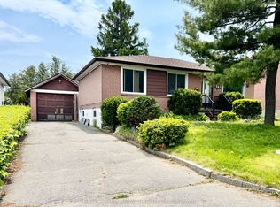 541 Monteith Ave #BASEMENT, Oshawa, ON L1J 1E2