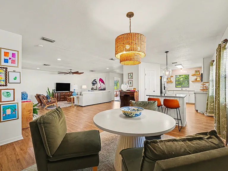 851 Rolling Woods Ln — Photo 13