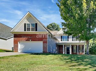 6312 Ridge Haven Rd, Greensboro, NC 27410