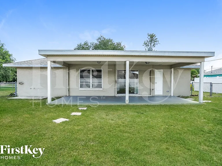 807 SW 3rd Ave — Photo 15