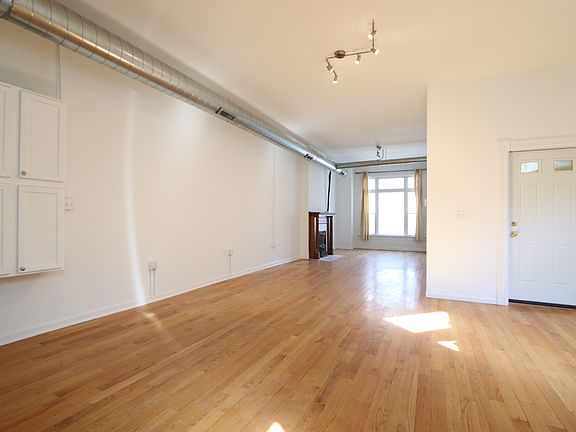 3rd image of 708 S Claremont Ave Unit 2