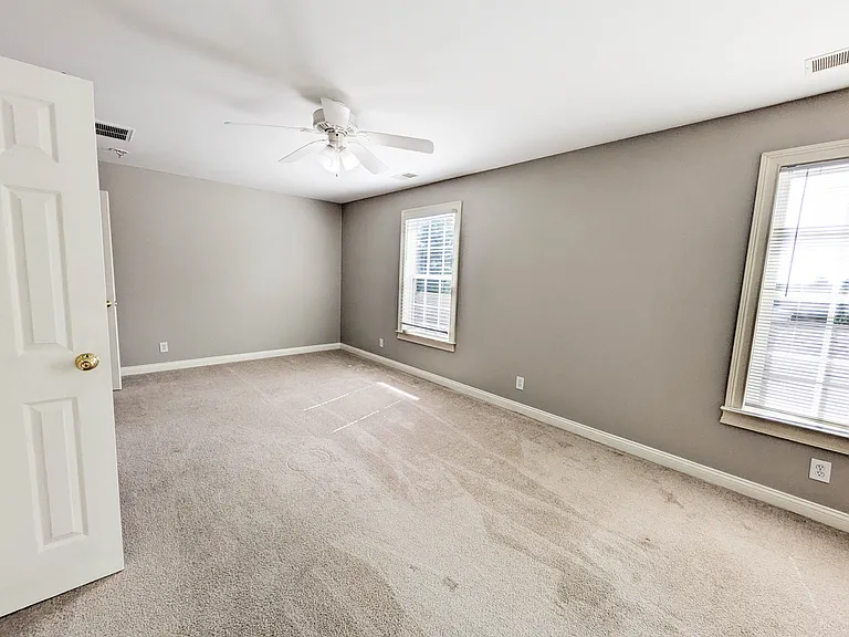 102 Park St — Photo 11