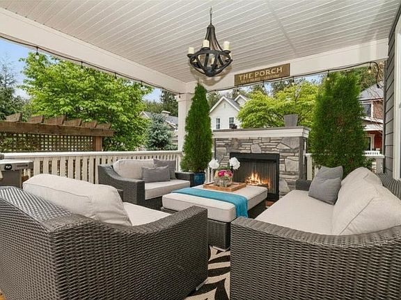 4th image of 43339 Creekside Cir