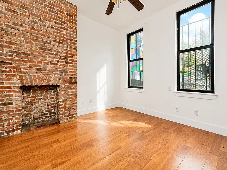 294 Harman St #2LR — Photo 1