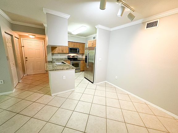 5th image of 6530 Emerald Dunes Dr APT 308