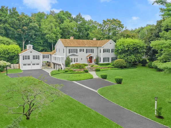 16 Parsons Walk, Darien, CT 06820