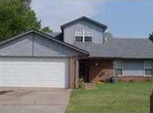2625 Summerfield Dr, Edmond, OK 73003