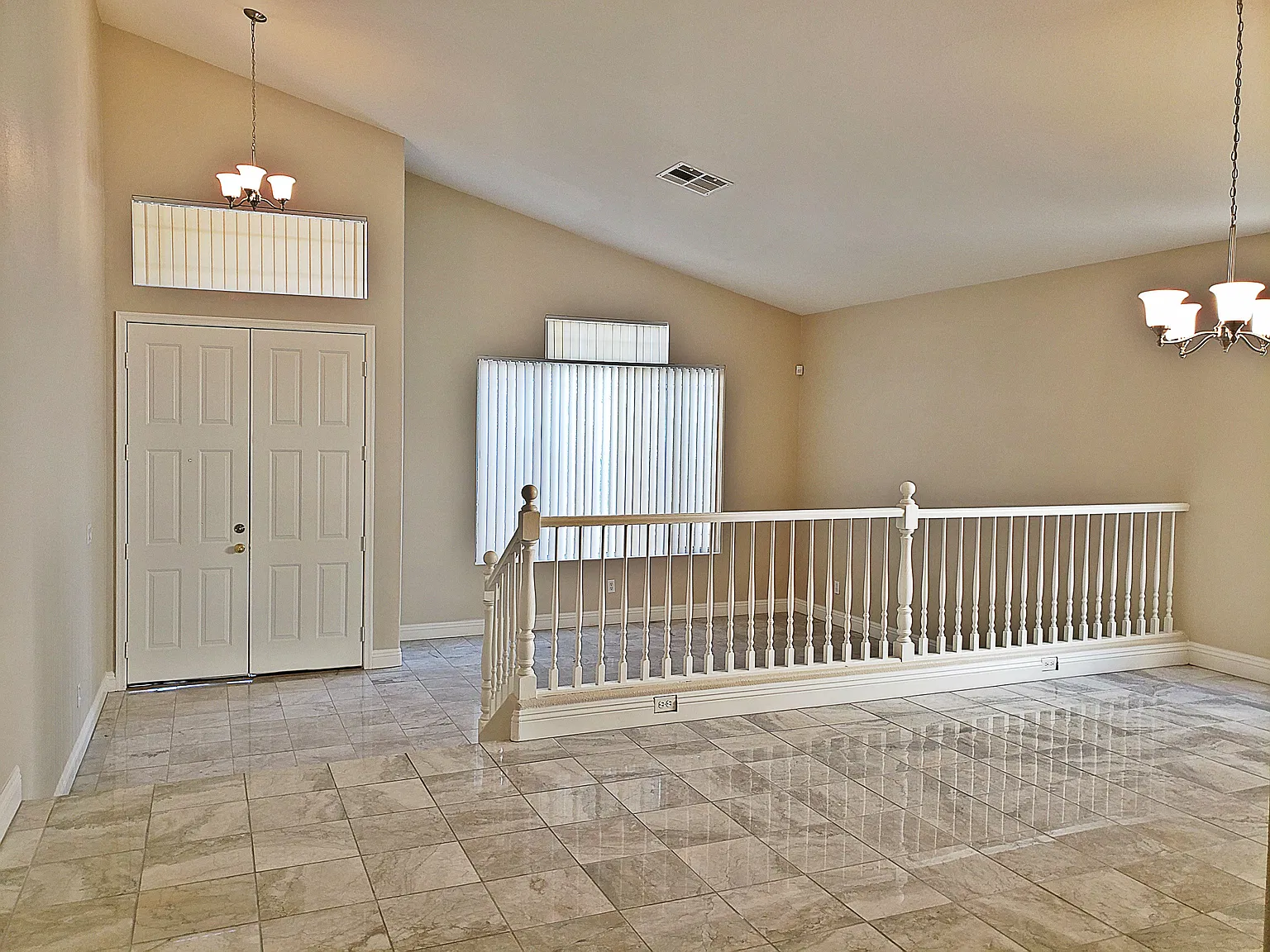 4 bed, 2984 sqft, $2,995 — Photo 3