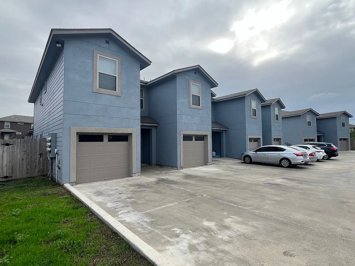 Building Photo - 14111 Fratelli Rd #103