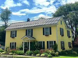 16 Greenway Ave S, Boyce, VA 22620
