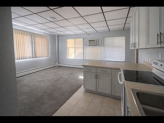 2nd image of 10006 S Kedzie Ave #1