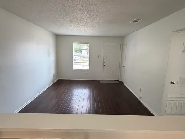9 Southland Ct, Maumelle, AR 72113