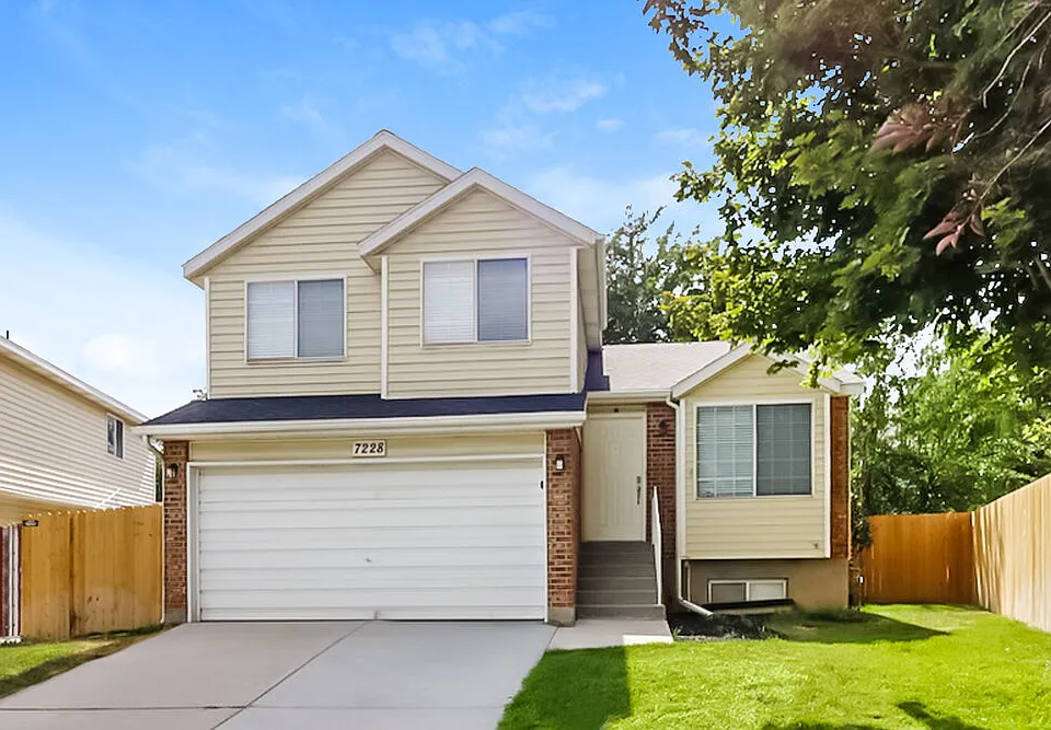 7228 S Charisse Cir