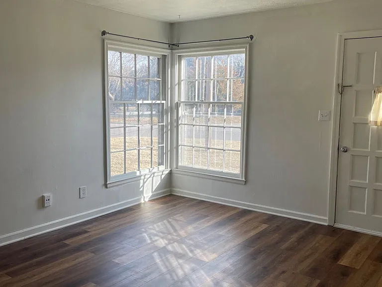 225 S Evergreen Ln — Photo 4